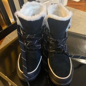 Sorel Tivoli Winter Boots size US Womens 7